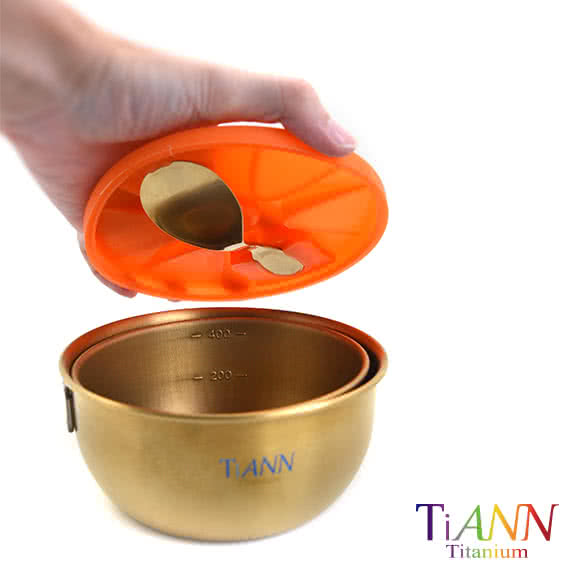 【TiANN 鈦安】鈦聰明 便當盒金碗 中500ml+小400ml 橘蓋套組 含小湯匙(中鋼版型)