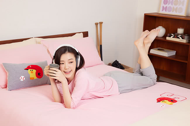 YVONNE 以旺傢飾 100%美國純棉被套+枕套組-莎莉棒 YVONNE 以旺傢飾 100%美國純棉被套+枕套組-莎莉棒