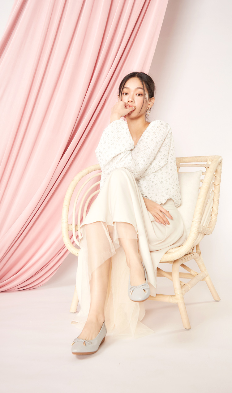 MAGY 打蠟羊皮沖孔蝴蝶結尖頭低跟鞋(藍色)評價推薦 MAGY 打蠟羊皮沖孔蝴蝶結尖頭低跟鞋(藍色)評價推薦