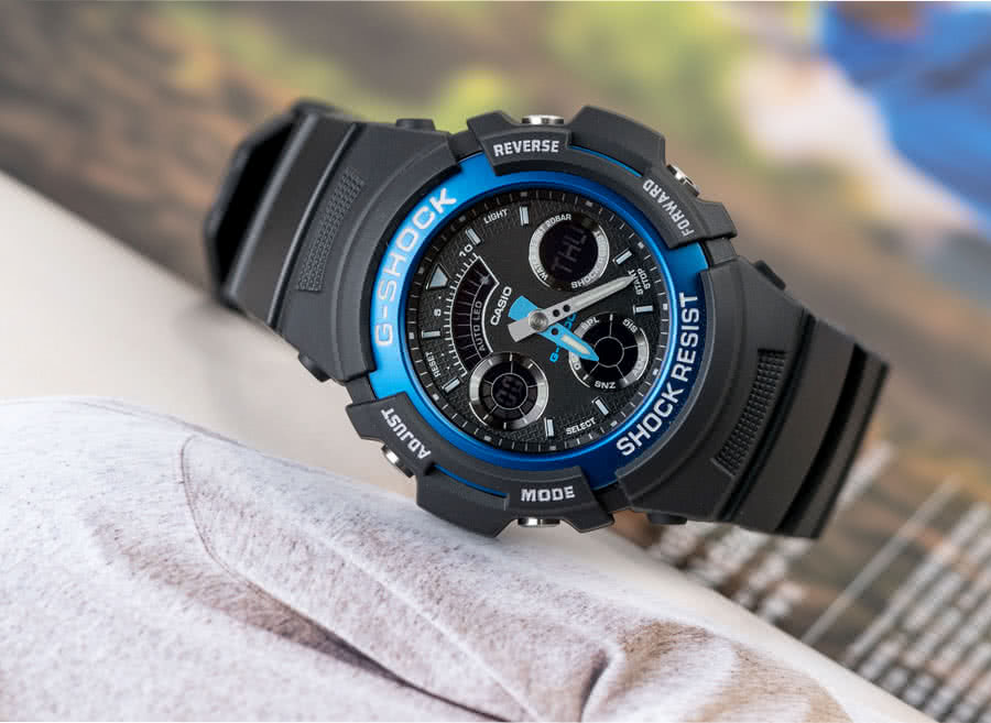 Casio 卡西歐 G Shock 衝鋒戰士運動概念錶 黑x藍 Aw 591 2adr Momo購物網