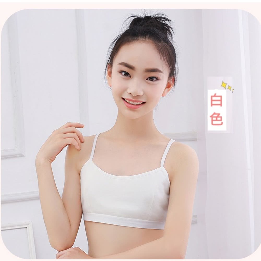 白 色 