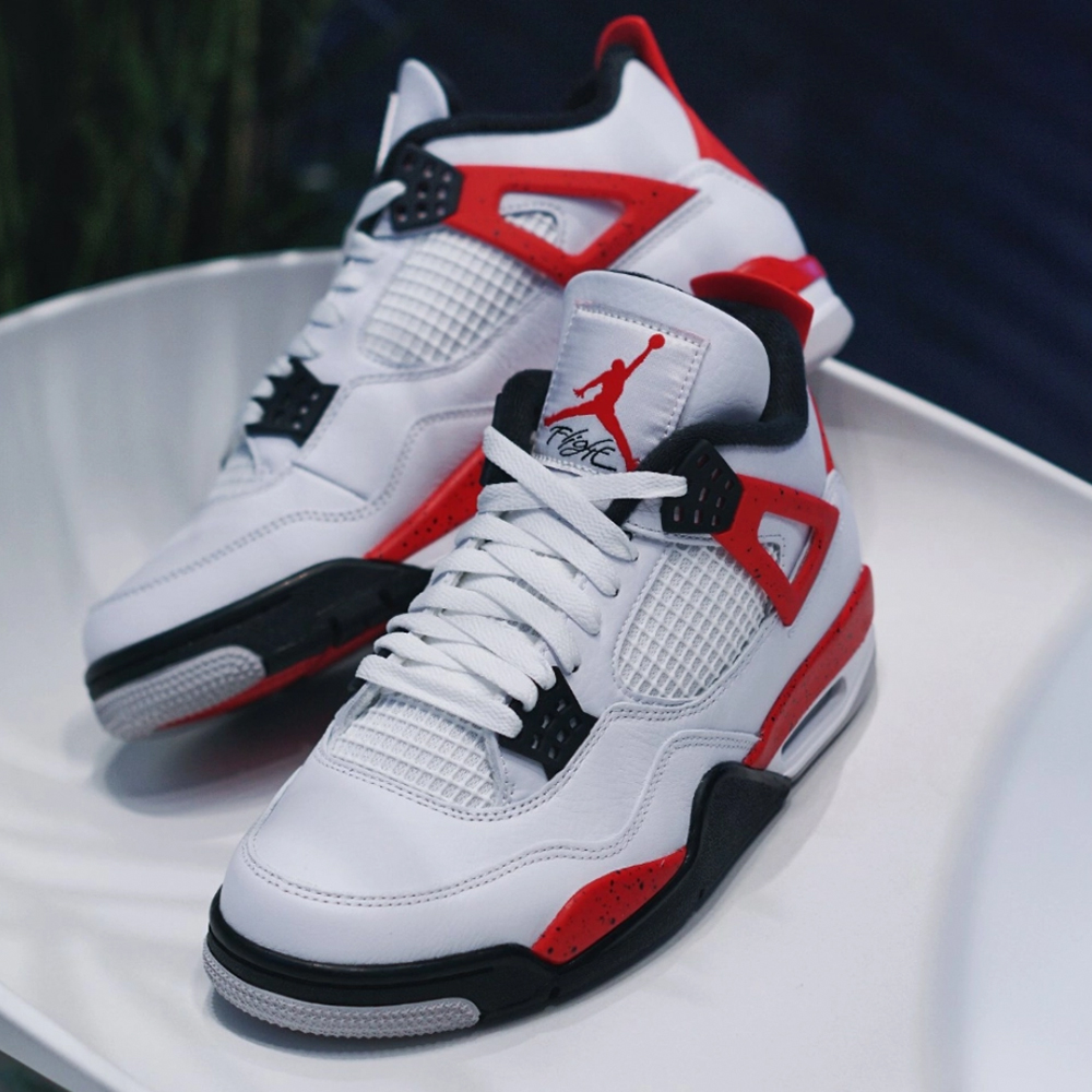 NIKE 耐吉 Air Jordan 4 Red Cemen