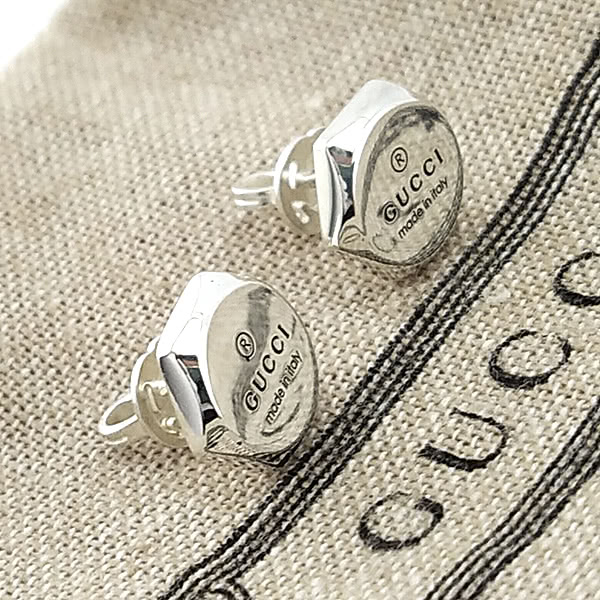 GUCCI 古馳 925純銀-商標刻六角鉚釘針式耳環(新款)