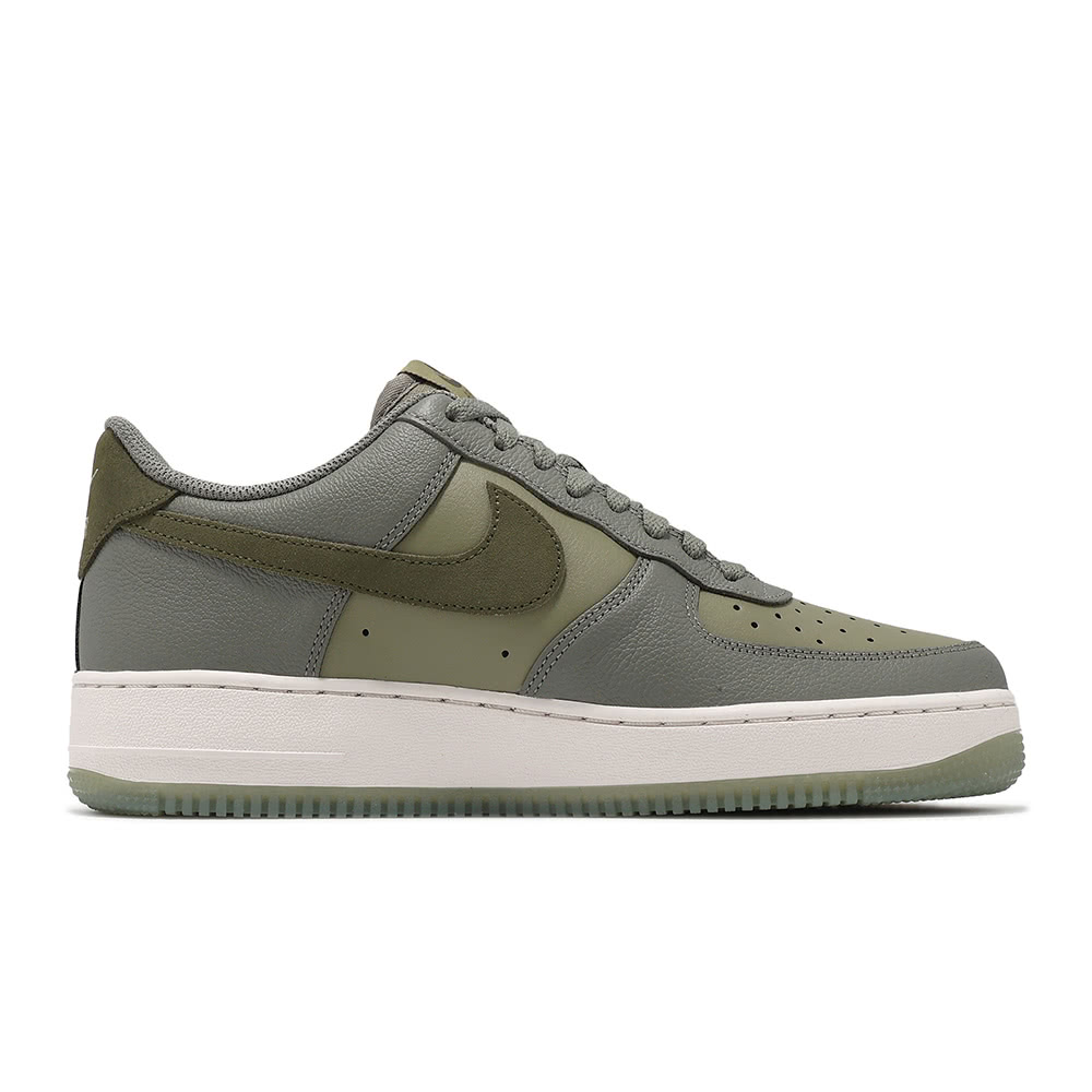 NIKE 耐吉 休閒鞋 Air Force 1 07 LV8