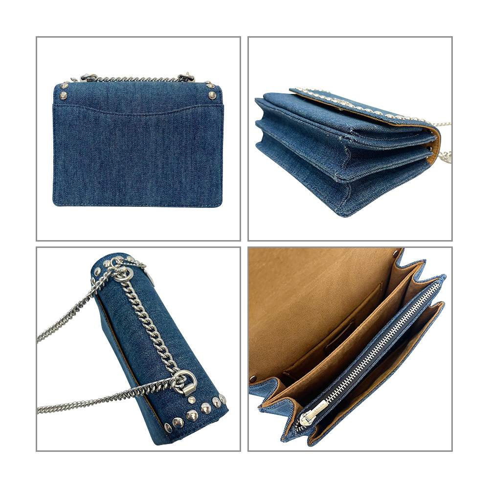 COACH Klare系列丹寧藍鉚釘裝飾斜背風琴包/小(CN