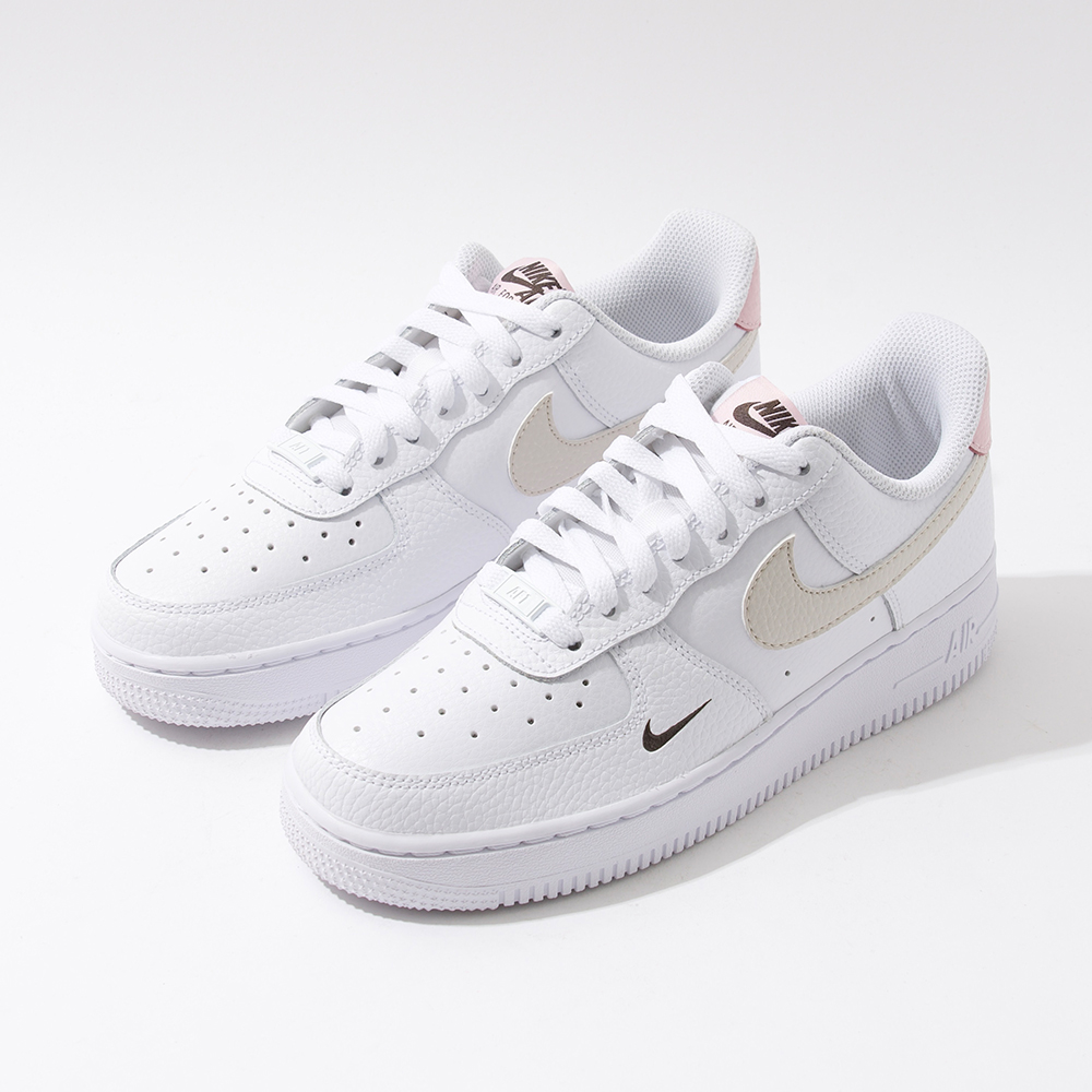 NIKE 耐吉 Air Force 1”07 Low 女鞋 