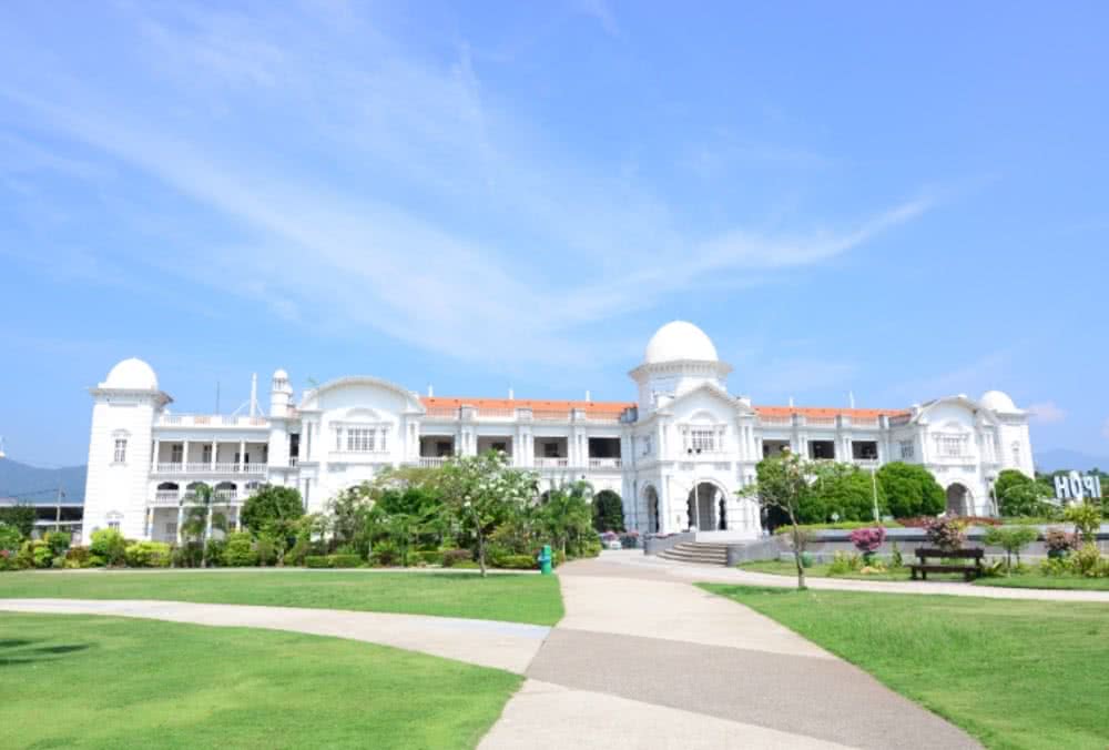 喜鴻假期 【檳城狂饗曲５日】手抓海鮮拼盤、怡保山城、彩虹天空