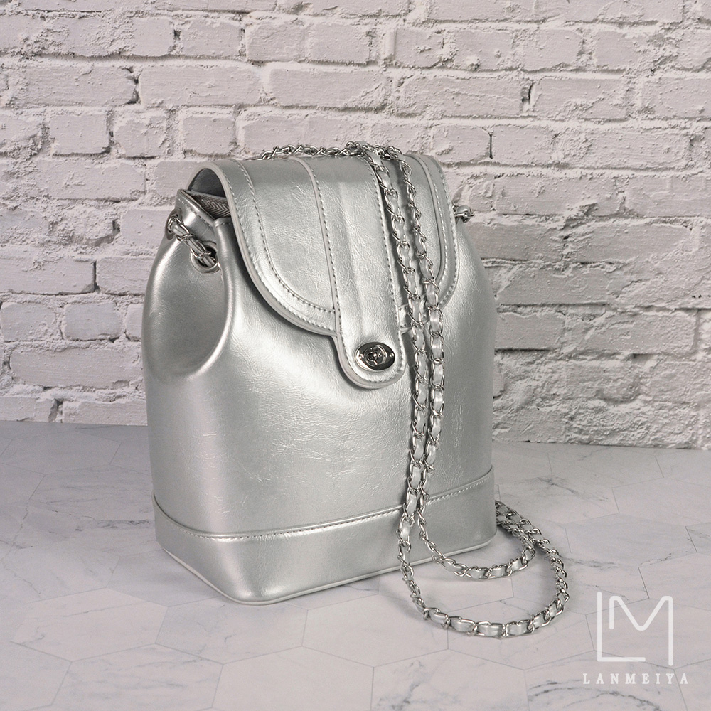 LANMEIYA 雷米亞 真皮亮面鏈條後背包 手提包(Y59 LANMEIYA 雷米亞 真皮亮面鏈條後背包 手提包(Y59