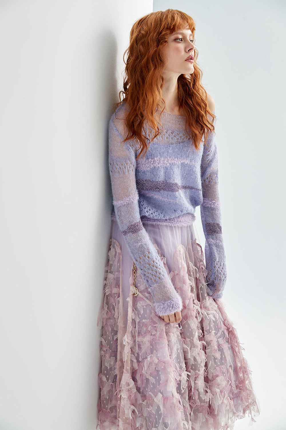 iROO 雲朵造型毛海針織上衣 推薦