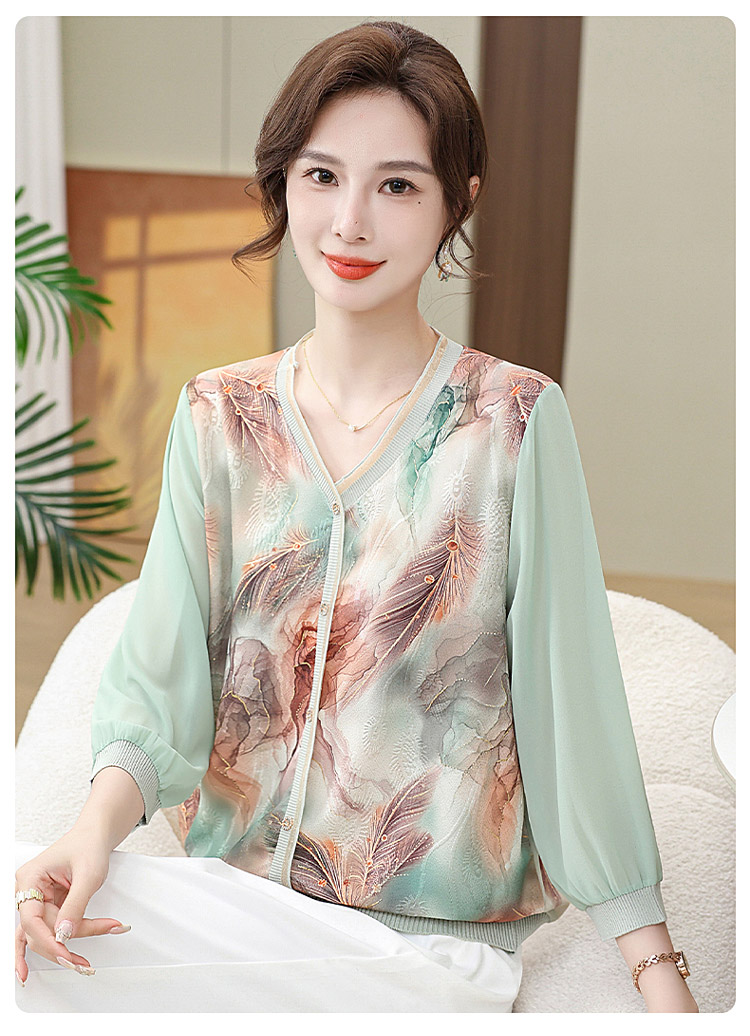 K.W. 現貨假二件式畫作印花天絲雪紡上衣(共2色) 推薦 K.W. 現貨假二件式畫作印花天絲雪紡上衣(共2色) 推薦