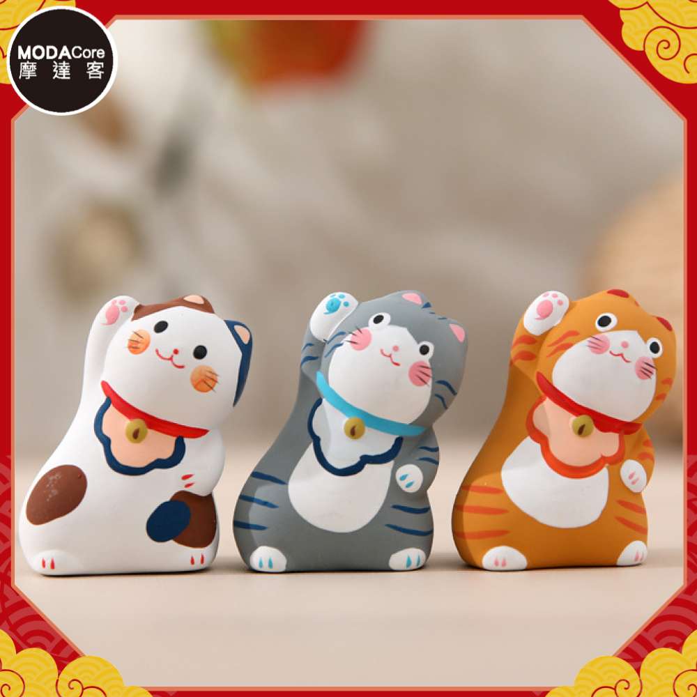 摩達客 祈願招福-體操伸展招財貓迷你陶瓷開運擺飾三入組合 推