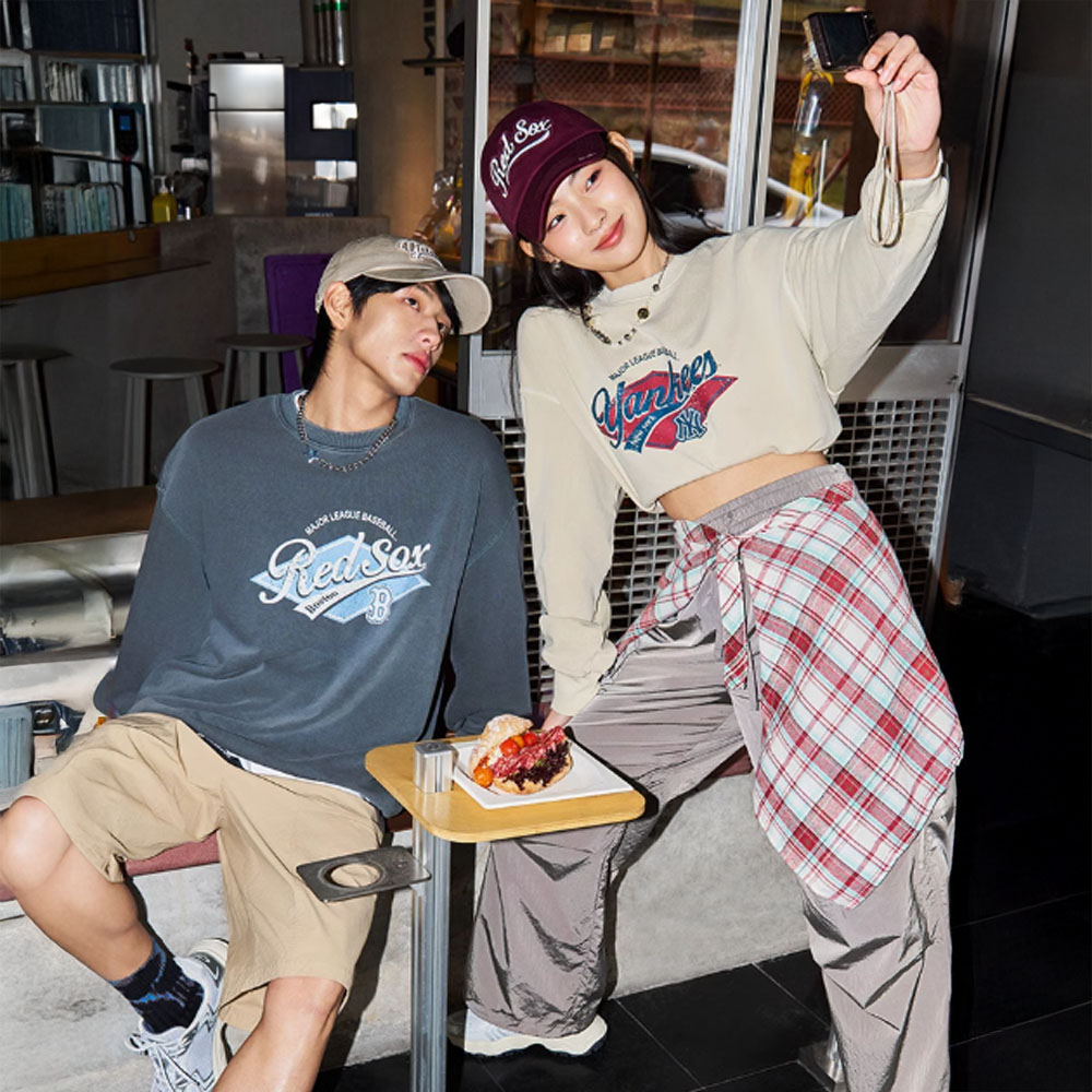 MLB 長袖大學T Varsity系列 紐約洋基隊(3AMT MLB 長袖大學T Varsity系列 紐約洋基隊(3AMT