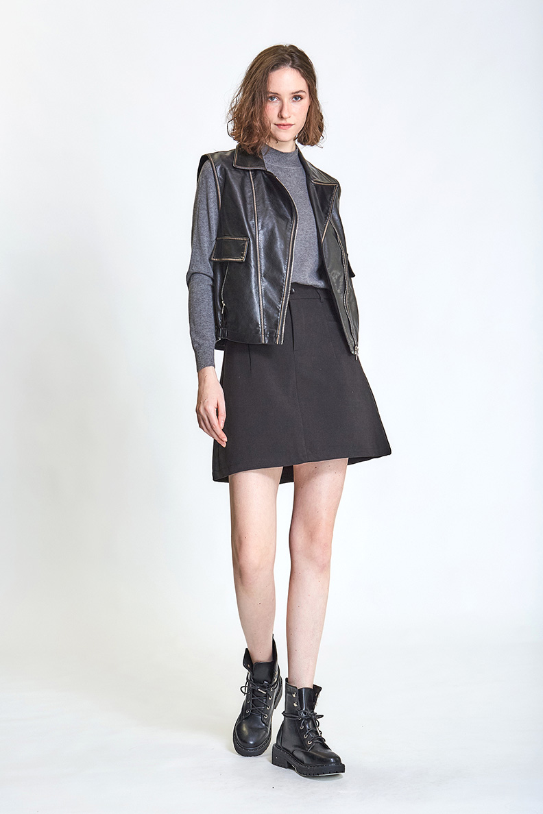 Just Wear 佳葳 率性皮革背心外套(女上衣/女上著/