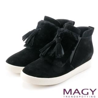 【MAGY】街頭時尚 毛海流蘇內增高高筒休閒鞋(黑色)