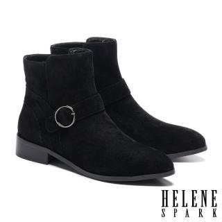 【HELENE SPARK】簡約率性金屬圓釦羊麂皮尖頭低跟短靴(黑)