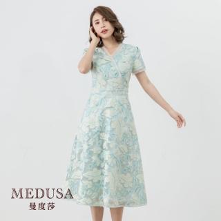 【MEDUSA 曼度莎】斜開襟優雅緹花喜宴洋裝小禮服（M-XL）｜女裝 洋裝 小禮服｜婚禮 婚宴洋裝(601-30106)