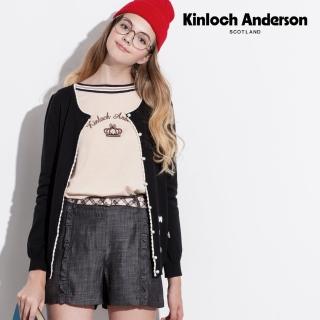 【Kinloch Anderson 金安德森女裝】俏麗假格紋腰帶剪接荷葉短褲(牛仔褲-棉質-藍/黑)