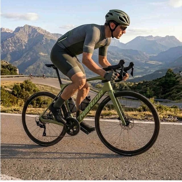 【MERIDA 美利達】斯特拉SCULTURA ENDURANCE 6000 碳纖維全能型長程跑車(無附踏板/SHIMANO105電變/公路車)