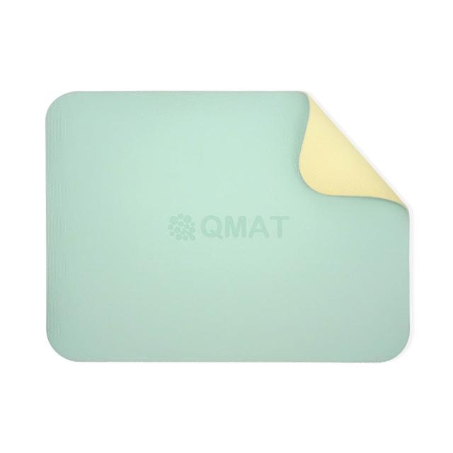 【QMAT】4MM攜帶型超慢跑墊 台灣製(45*60CM 附中間束帶 雙面雙色雙壓紋 跪墊 倒立墊 腳墊)