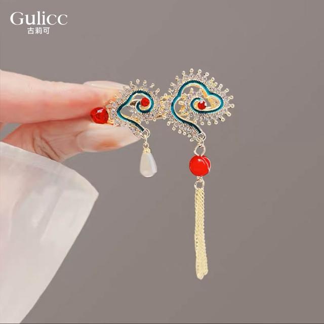 【Gulicc 古莉可】髮夾 古典流蘇花朵 仙氣爆棚小抓夾(99購物節 生日 髮飾 頭飾 鯊魚夾 抓夾 禮物)
