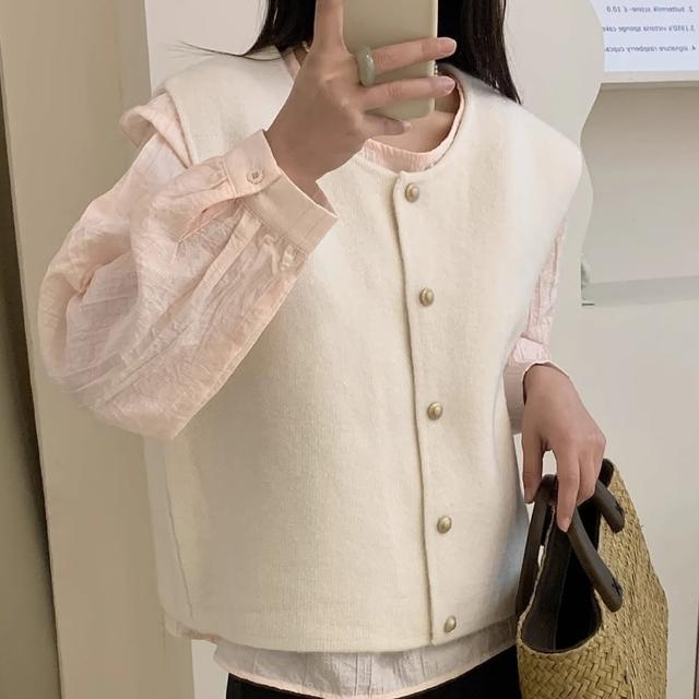 【初色】純色簡約針織圓領單排釦無袖坎肩馬甲寬鬆針織背心女背心-共8色-39139(F可選)