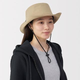 【MUJI 無印良品】透氣撥水加工附防水膠條有簷帽(摩卡棕/象牙白/米色)