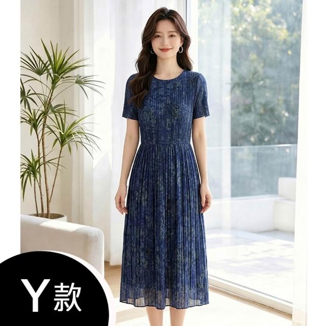 【K.W.】MOMO限定春季新品韓國簡約三宅風輕褶衣洋裝(壓褶 中大尺碼 短袖 輕薄 小香風)