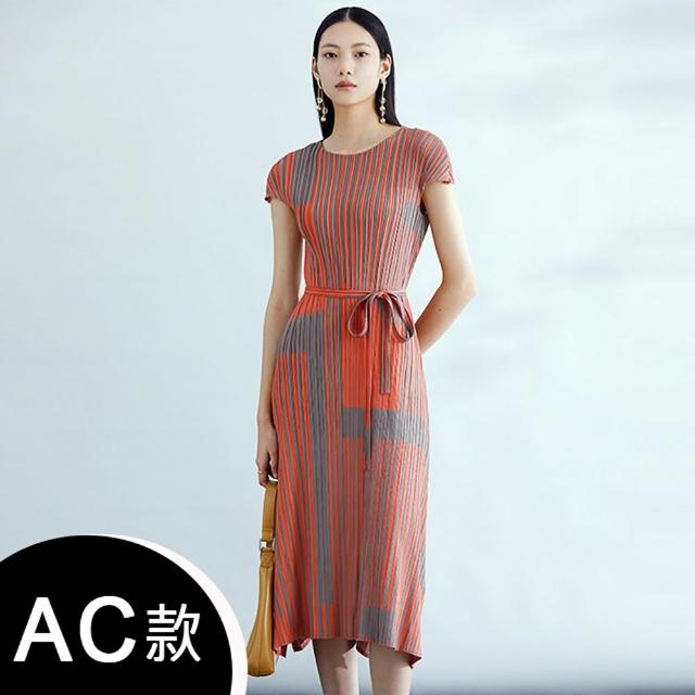 【K.W.】MOMO限定春季新品韓國簡約三宅風輕褶衣洋裝(壓褶 中大尺碼 短袖 輕薄 小香風)