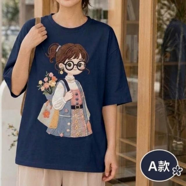 【LANNI 藍尼】現貨 買一送一 卡通印花寬鬆圓領T恤(女裝/短袖上衣/休閒/百搭/日系/通勤)