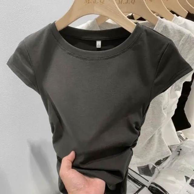 【D.studio】韓版顯瘦收腰短版上衣 衣服 女裝 t恤 短袖t恤 上衣 T701